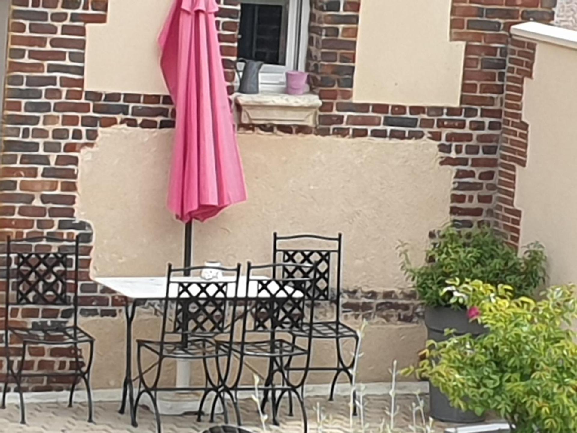 La Cour Apartment *